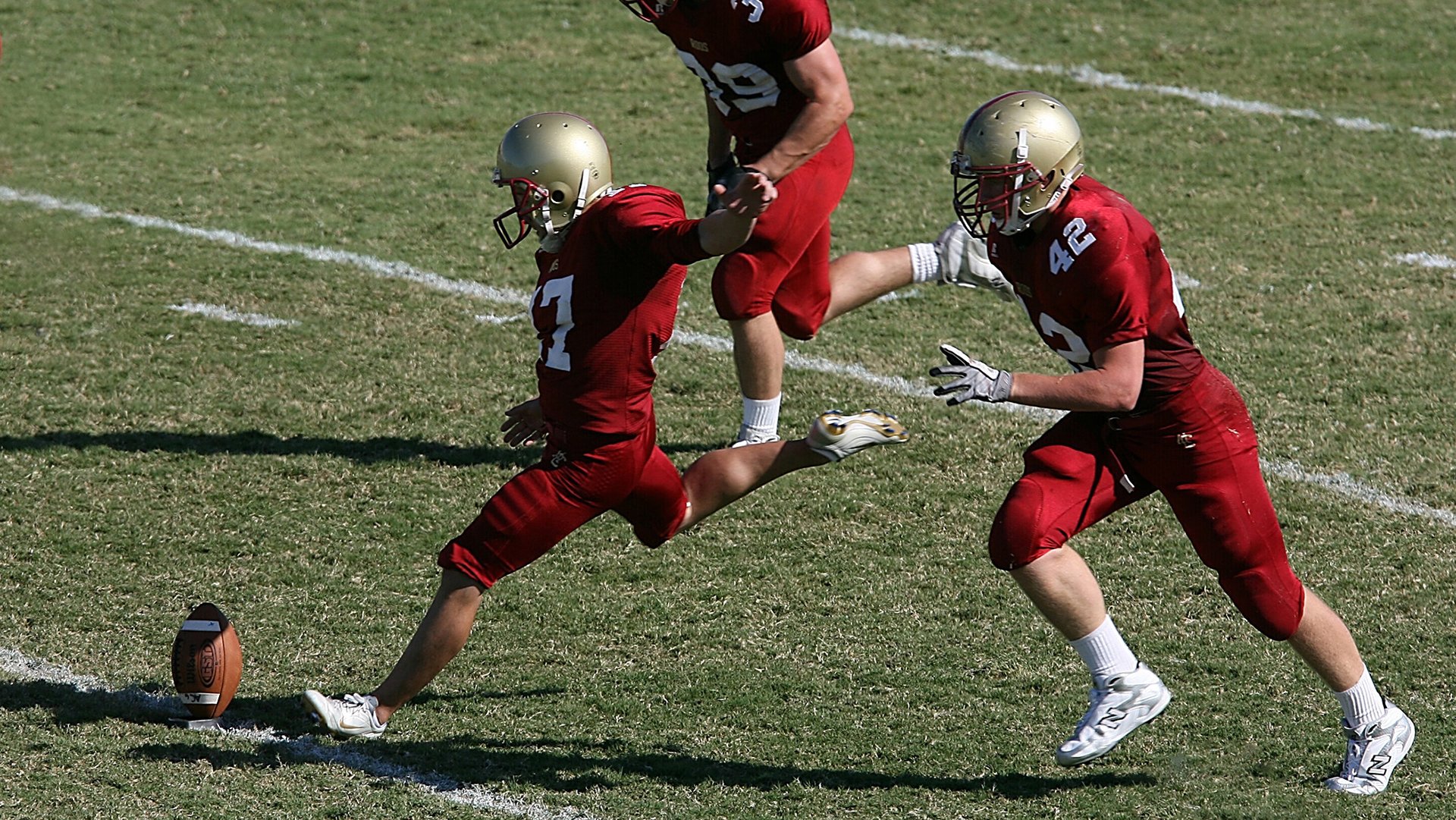 开云体育入口-“足球文化周在全国多地同步开启，推广足球精神”，足球文化节标语